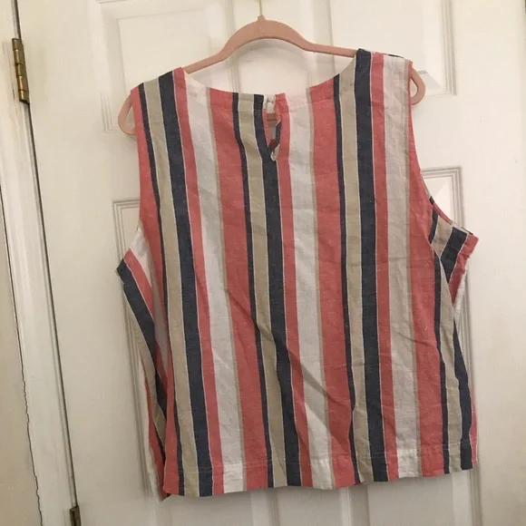 Linen/Cotton Top - Picture 5 of 12